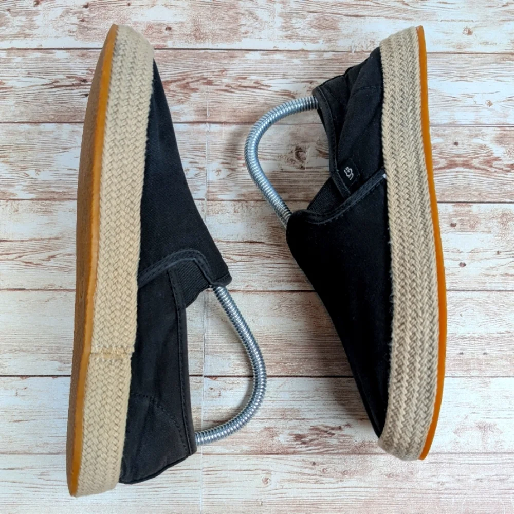Ugg Slip on Espadrille Canvas Shoes Black Tan Women's Size 8